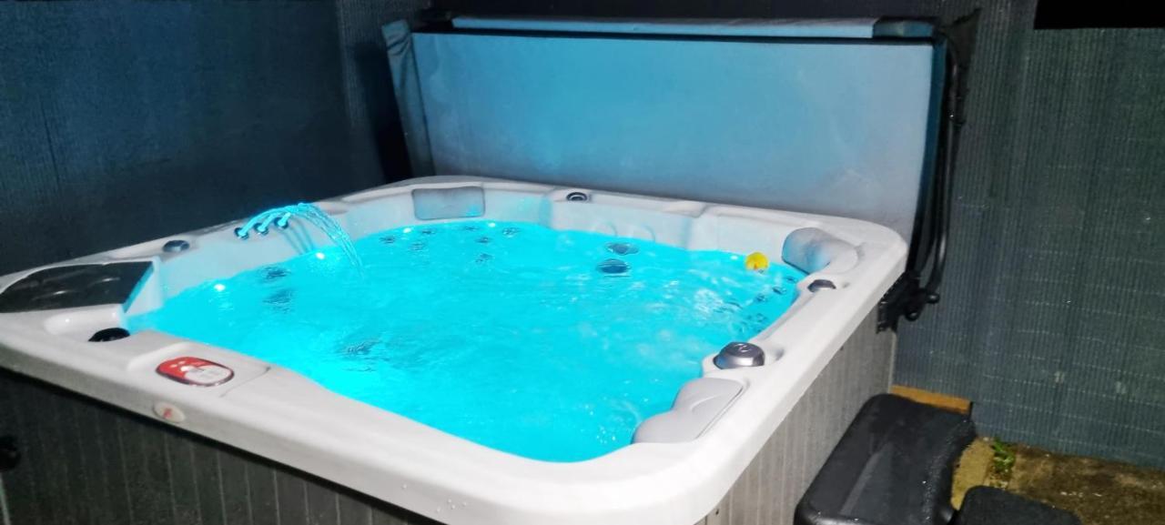 Marthys House With Hot Tub Looe Villa Екстериор снимка