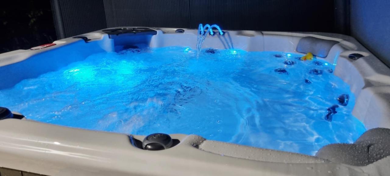 Marthys House With Hot Tub Looe Villa Екстериор снимка